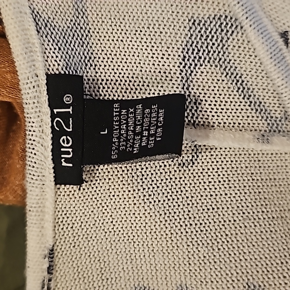 Lightweight sweater